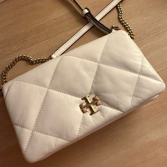 Tory Burch Quilted Crossbody Bag - Picture 4 of 10